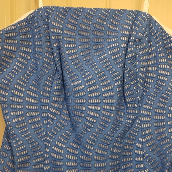 Lilly Pulitzer size 8 Emma Bubble, Blue Eyelet - Picture 2 of 6